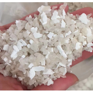 使用融雪剂有哪些注意事项